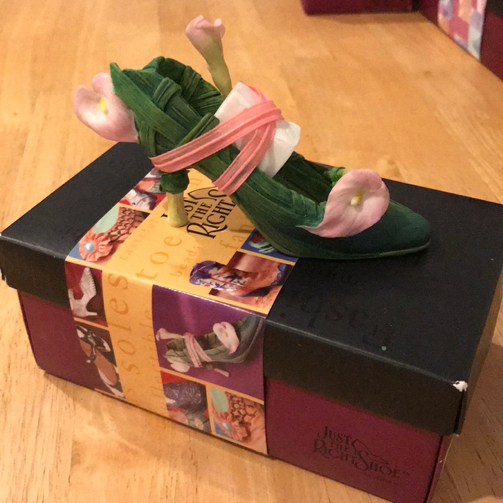 Calla Lily-Just The Right Shoe-Miniature Shoe